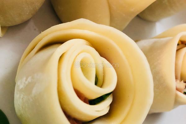 高颜值-玫瑰饺的做法图解3