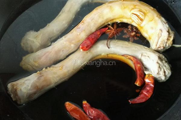 五香鸭脖的做法图解7