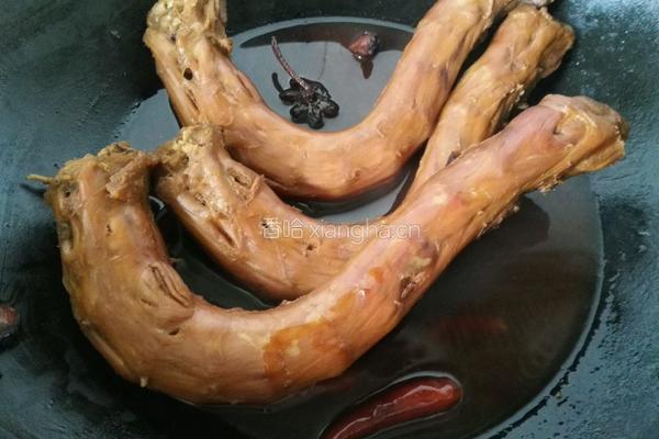 五香鸭脖的做法图解11