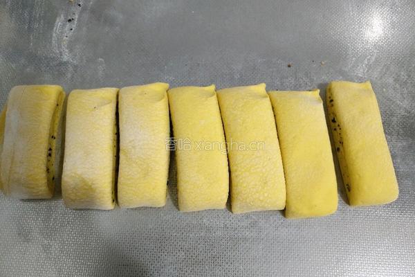 椒盐黑芝麻南瓜煎卷的做法图解12