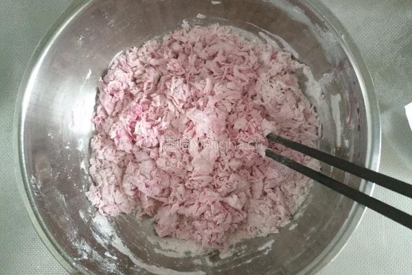 双色花油卷（馍胚的制作方法）的做法图解4