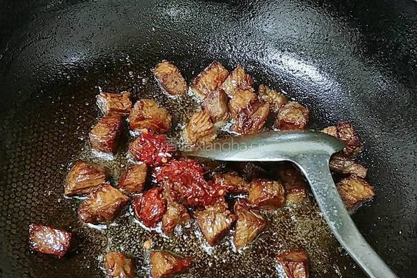土豆烧牛腩的做法图解6