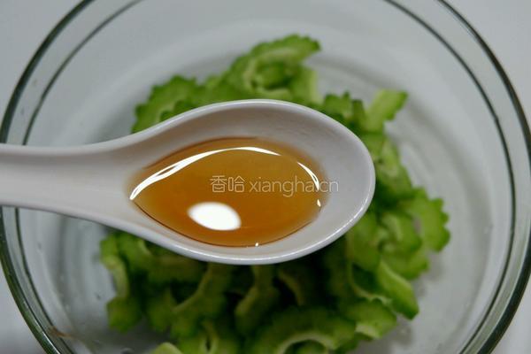 清拌苦瓜的做法图解6