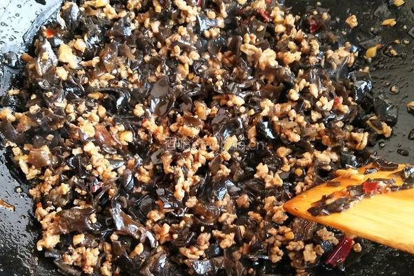 木耳碎扒油菜的做法图解5