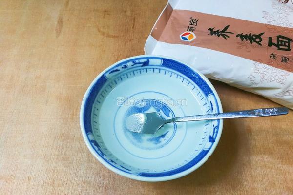 荞麦饼的做法图解2