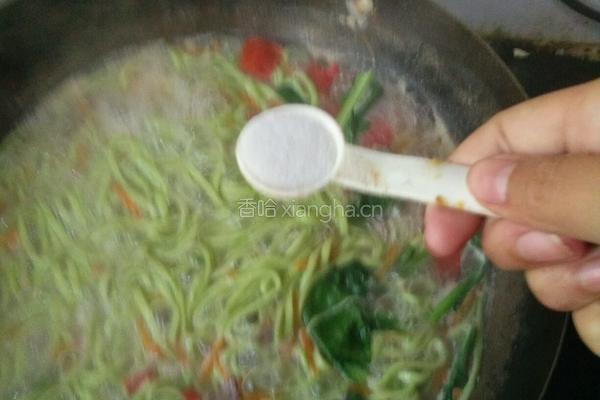 蔬菜汤面的做法图解6