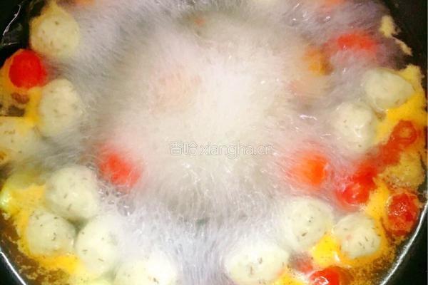 千禧果金针菇丸子汤的做法图解4