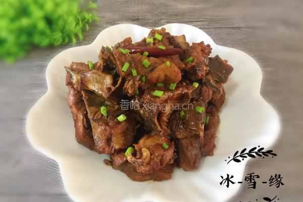 红烧脊骨的做法图解1