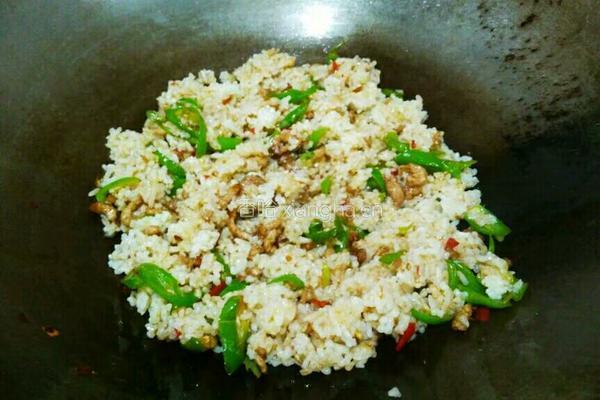 双椒肉丝炒饭的做法图解18