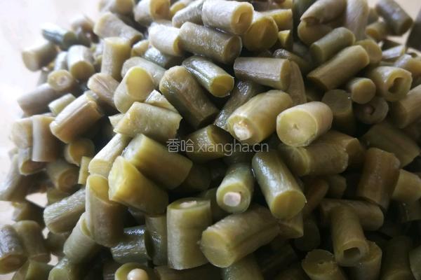 肉末酸豆角（酸豇豆）的做法图解2
