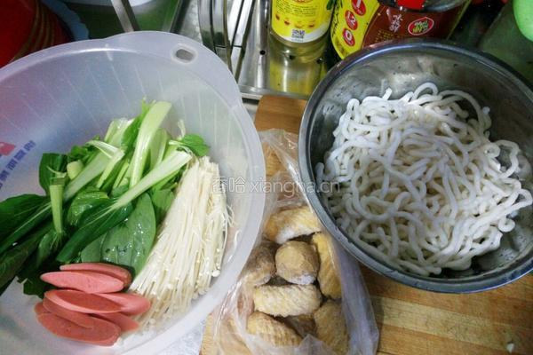 酸辣土豆粉的做法图解2