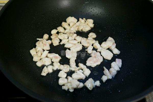 茼蒿鸡肉藜麦饭的做法图解6