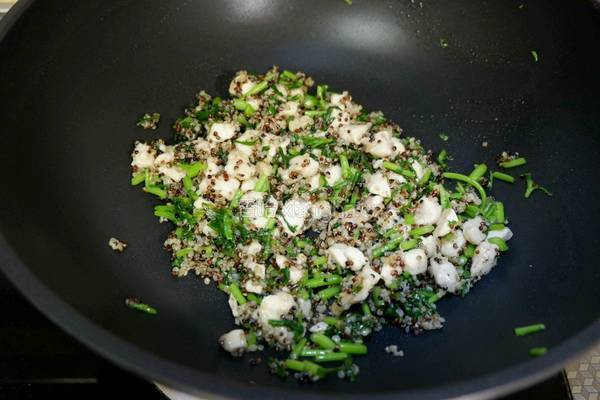 茼蒿鸡肉藜麦饭的做法图解9