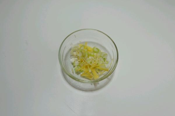 蒜苔炒猪心的做法图解3