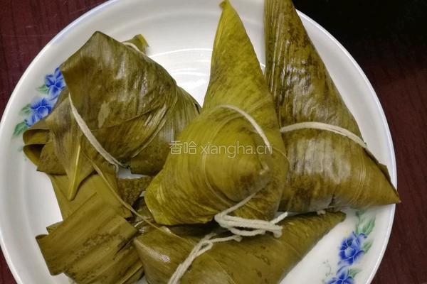腊肉红豆粽子的做法图解4