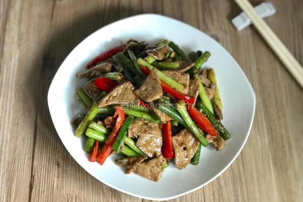 蒜苔炒猪肝的做法图解15