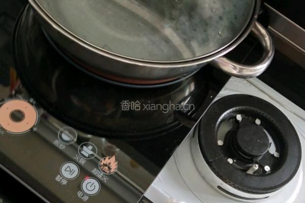 西红柿鸡蛋面的做法图解2
