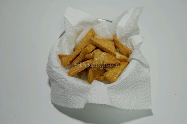 蜜汁叉烧豆腐角的做法图解3