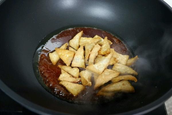 蜜汁叉烧豆腐角的做法图解6