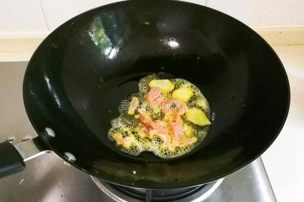 菜油肉丝菠菜汤的做法图解3