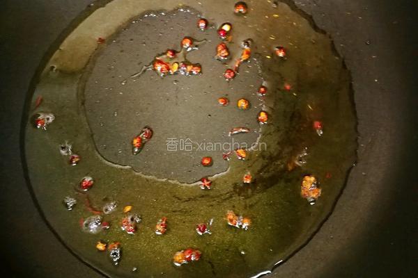 (香菇肉卤)炸酱面 的做法图解3
