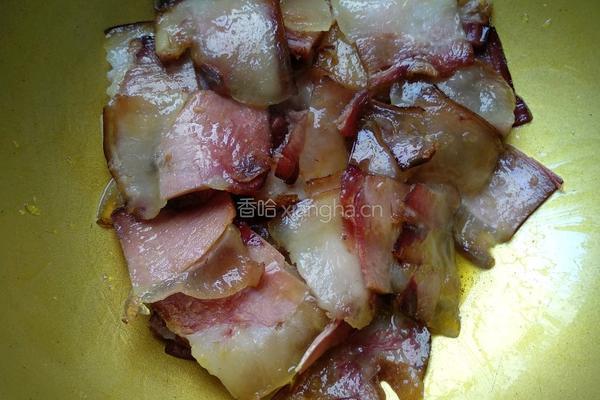 懒人电饭煲腊肉焖饭的做法图解9