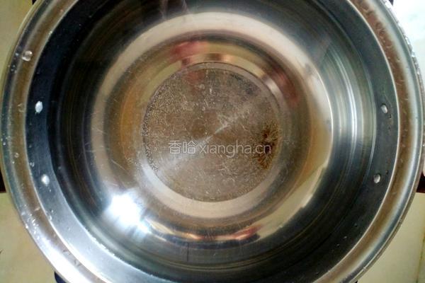 白萝卜炖大骨的做法图解6