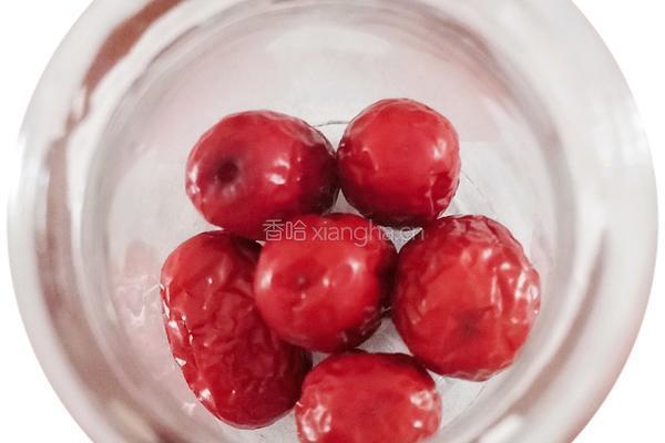 红枣泡酒的做法图解3