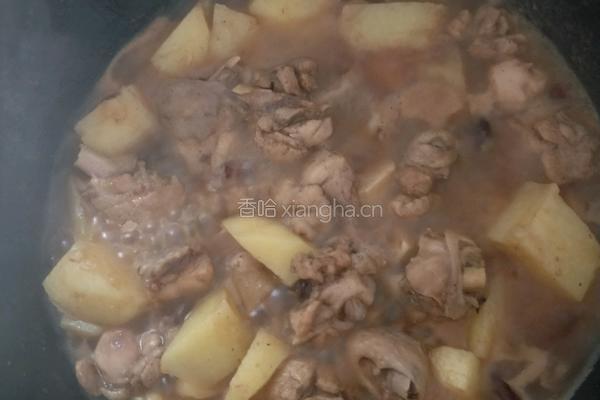 土豆炖鸡腿的做法图解4