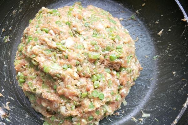 豆角猪肉馅饺子的做法图解10