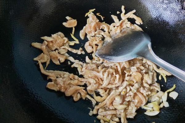 双椒炒鸡丝的做法图解8