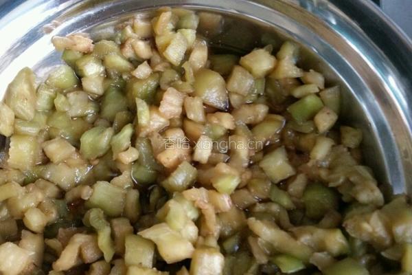 茄子饺子的做法图解1