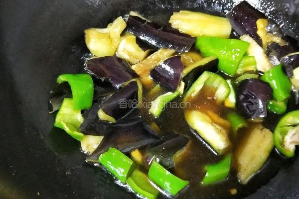茄子尖椒的做法图解4