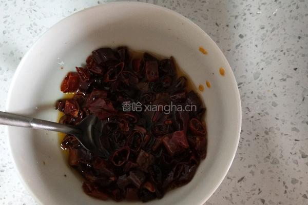 水萝卜拌黄瓜的做法图解3