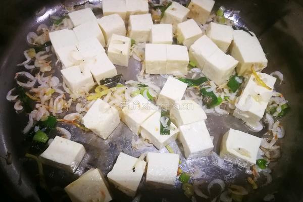 葱香虾皮豆腐汤的做法图解5