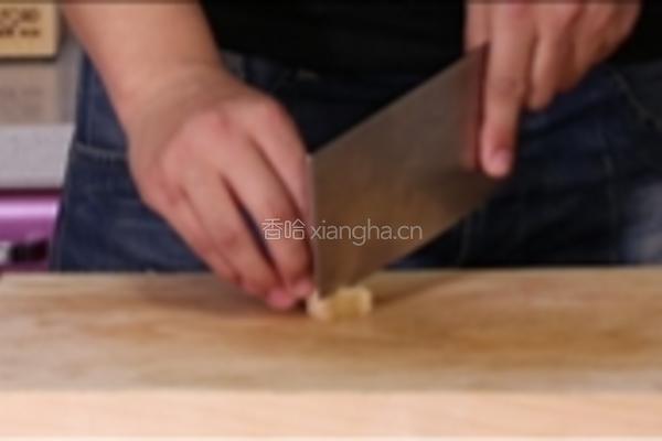 蒜泥白肉的做法图解1