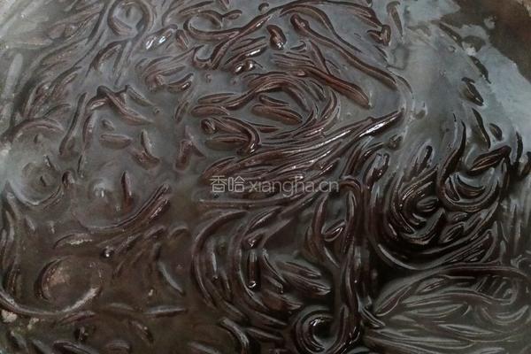 凉拌蕨根粉的做法图解1
