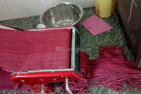 宝宝补铁甜菜面的做法图解4