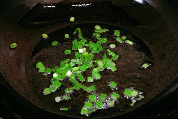 黄花菜炒肉丝的做法图解5