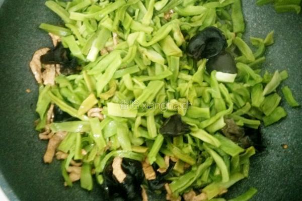 苔干炒肉丝的做法图解3