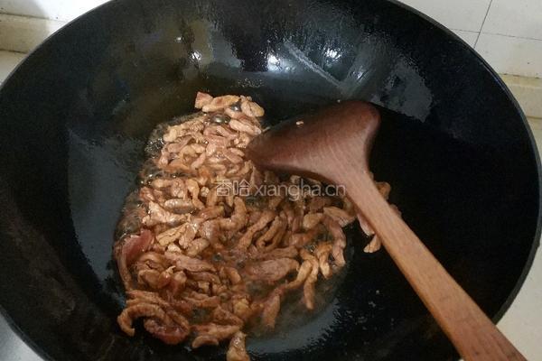 蒜苔炒肉丝的做法图解3