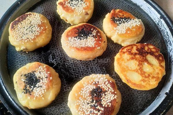 土豆豆沙饼的做法图解11