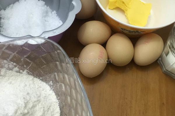 六寸戚风的做法图解1