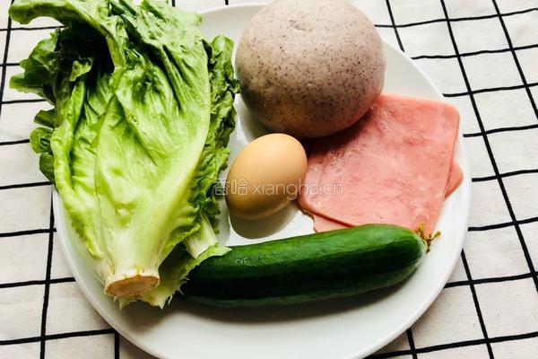 黑馒头大汉堡的做法图解2
