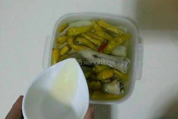 泡椒凤爪的做法图解5