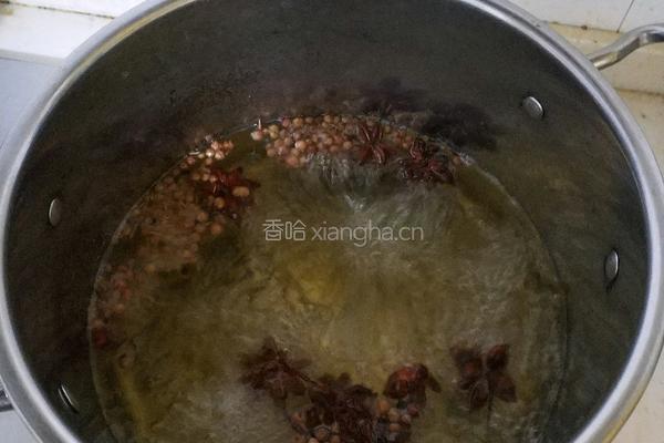 泡脚鸡爪的做法图解2