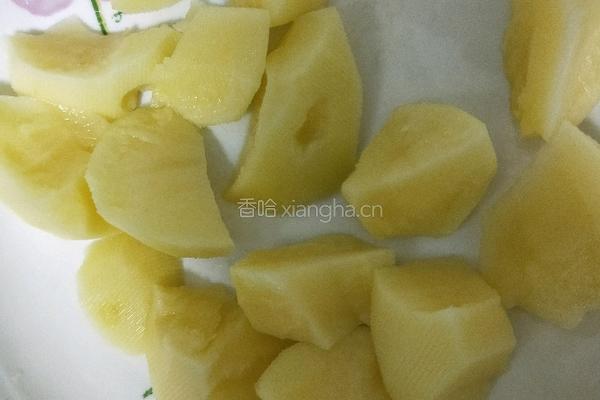 鸡肝炖土豆的做法图解2