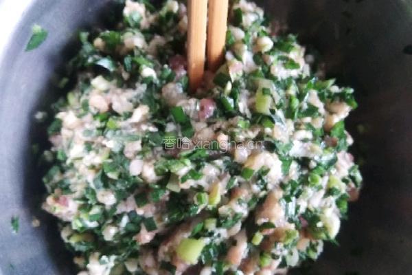 韭菜水饺的做法图解4