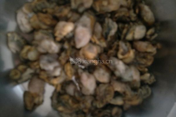 韭菜炒蚝干的做法图解1