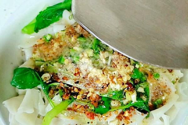 油泼面的做法图解4